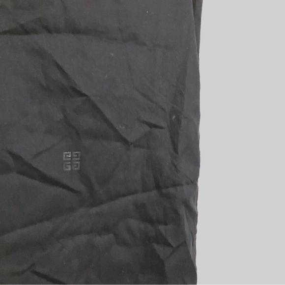 Givenchy • Large Drawstring Dust Bag in Black - Picture 4 of 6